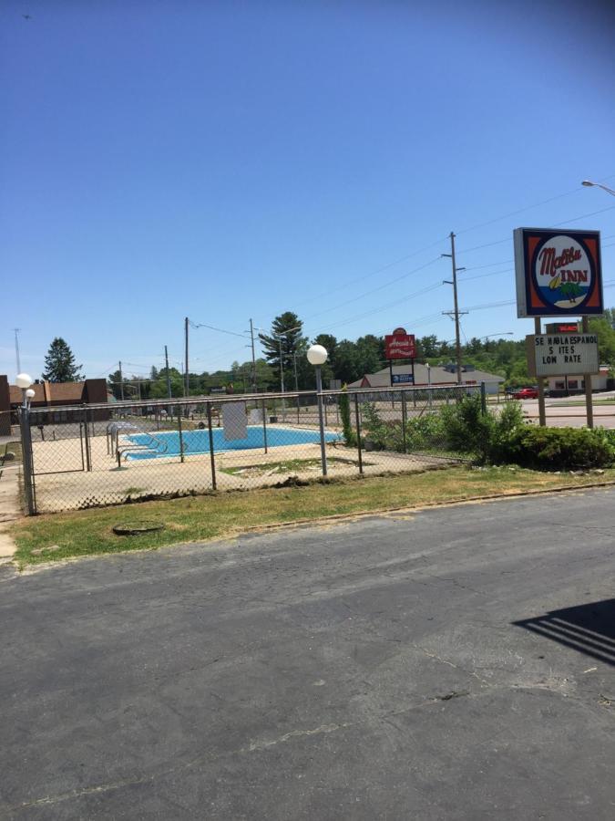 Lake Delton Malibu Inn מראה חיצוני תמונה