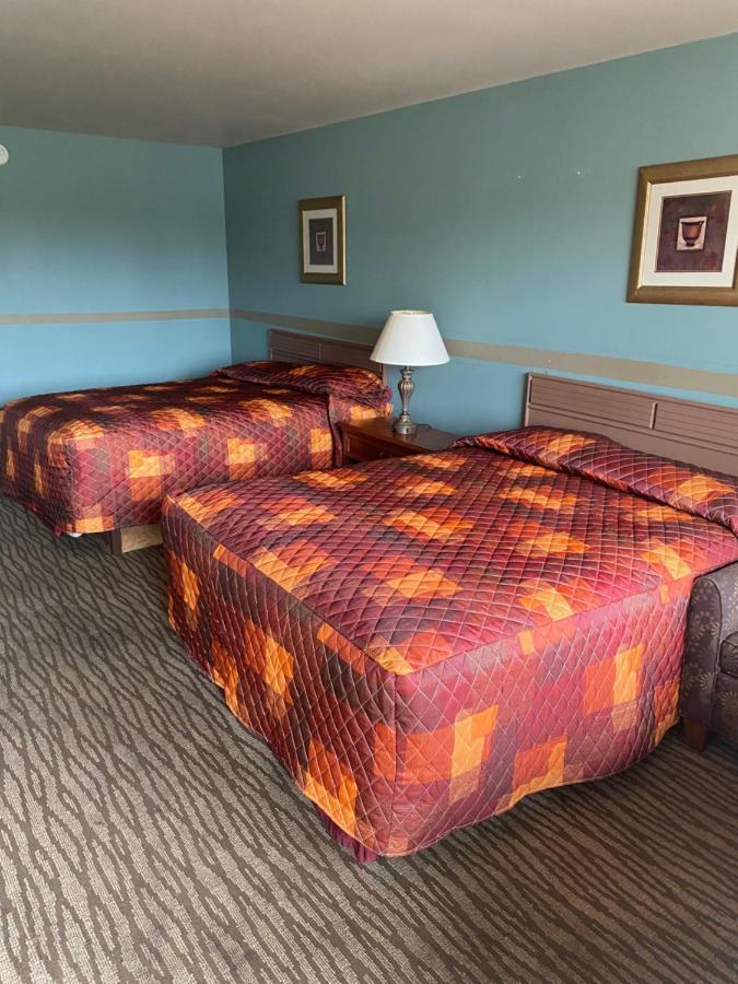 Lake Delton Malibu Inn מראה חיצוני תמונה