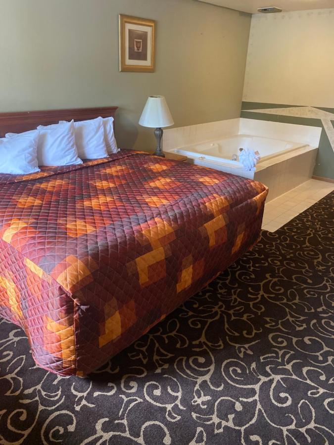Lake Delton Malibu Inn מראה חיצוני תמונה