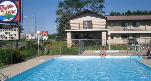 Lake Delton Malibu Inn מראה חיצוני תמונה