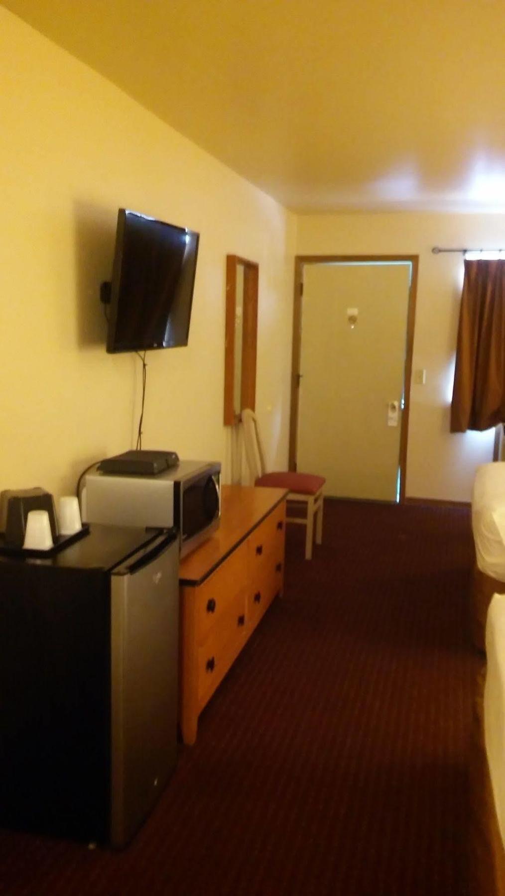 Lake Delton Malibu Inn מראה חיצוני תמונה
